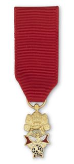 PG-326 - Former Master Miniature Medal